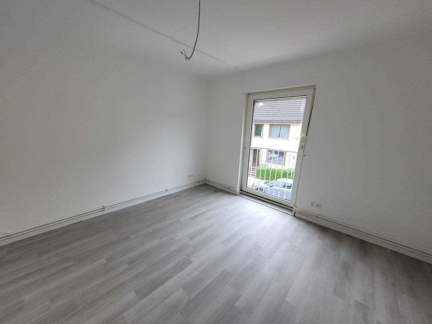 Neu renoviert in Walle: 3-Zi.-Wohnung, 2 Balkone, frei! – Bremen – Vorschaubild 5