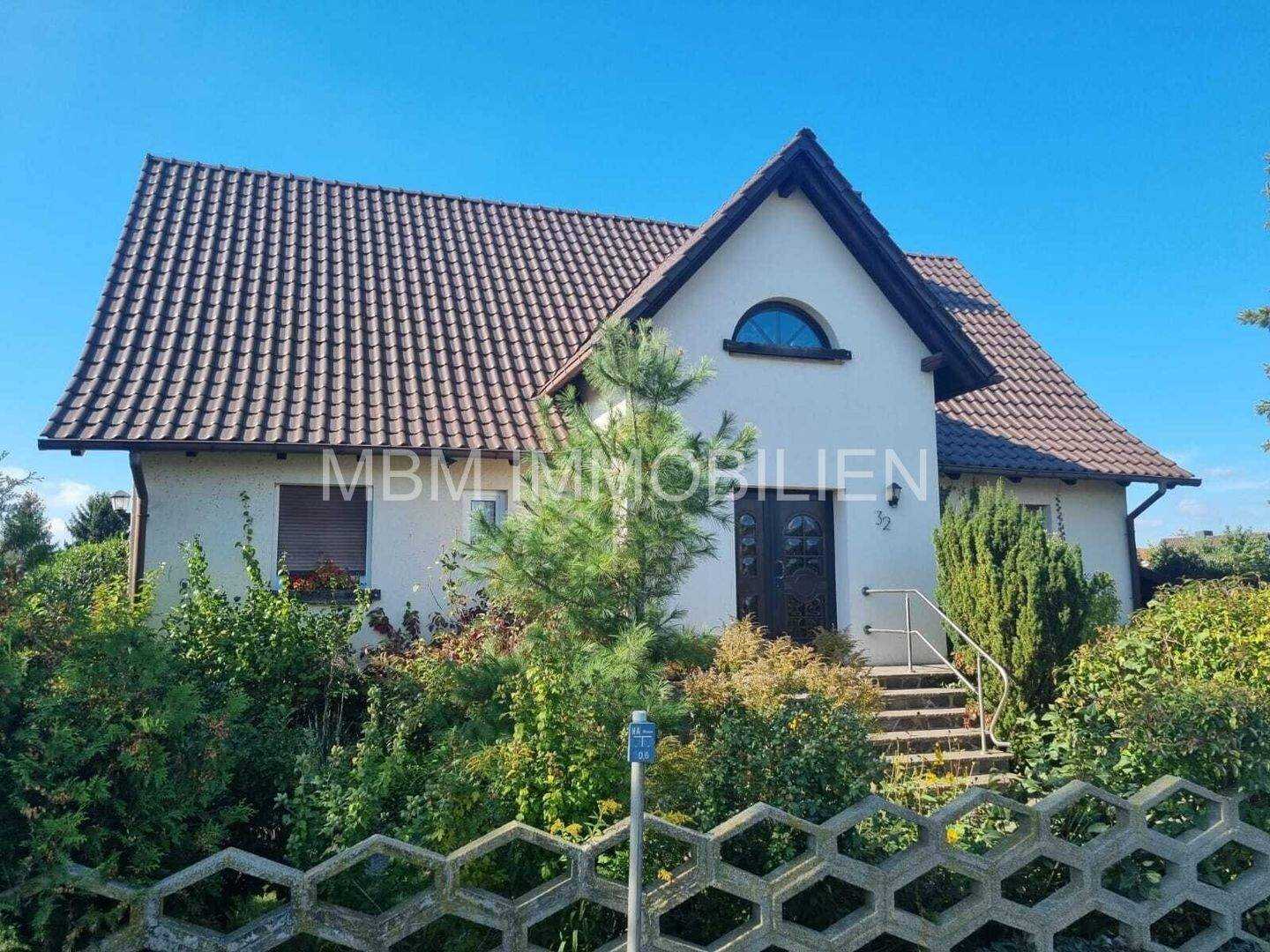 Charmantes Einfamilienhaus mit großem Grundstück in Herzberg – Herzberg (Elster) – Bild 1 von 9