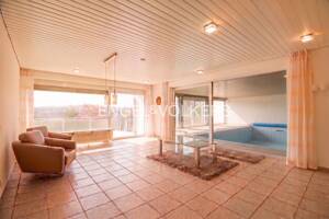 Eleganter Bungalow in Bestlage am Sallerner Berg mit Wellnessoase und beeindruckendem Weitblick über Regensburg – 93057 Regensburg – Vorschaubild 5