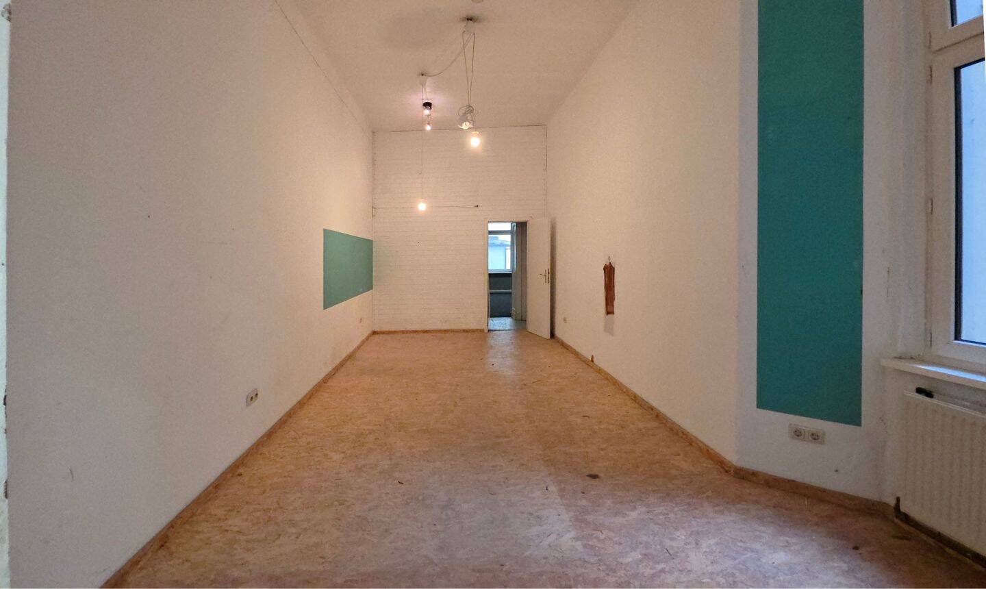 Bezugsfreie 2-Zimmer-Altbau-Wohnung im HP in Berlin-Alt-Moabit – Berlin – Vorschaubild 2