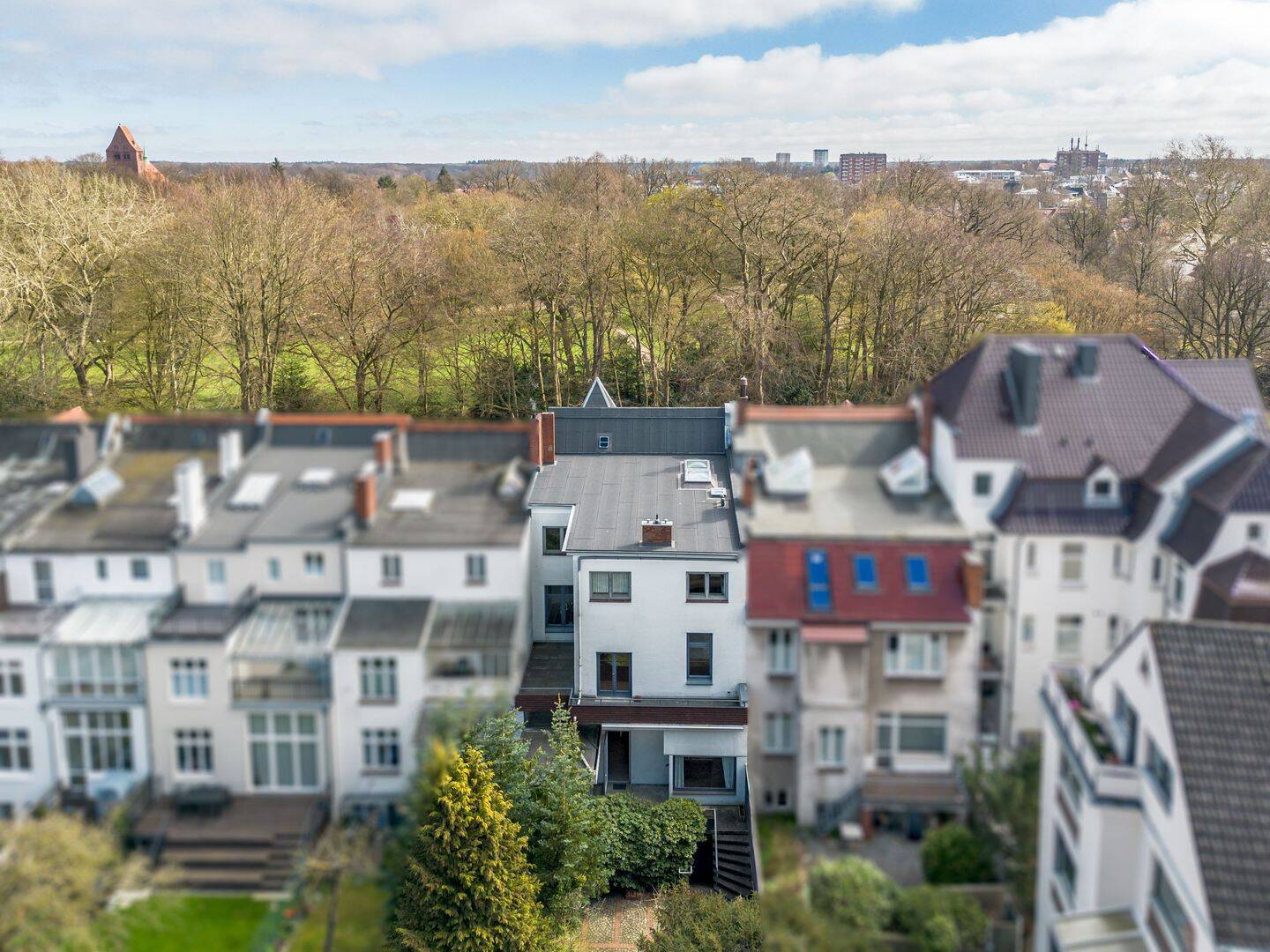 Stilvolle Stadtvilla in Bestlage - großzügig & vielseitig – Lübeck – Vorschaubild 2
