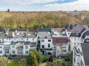 Stilvolle Stadtvilla in Bestlage - großzügig & vielseitig – 23568 Lübeck – Vorschaubild 2
