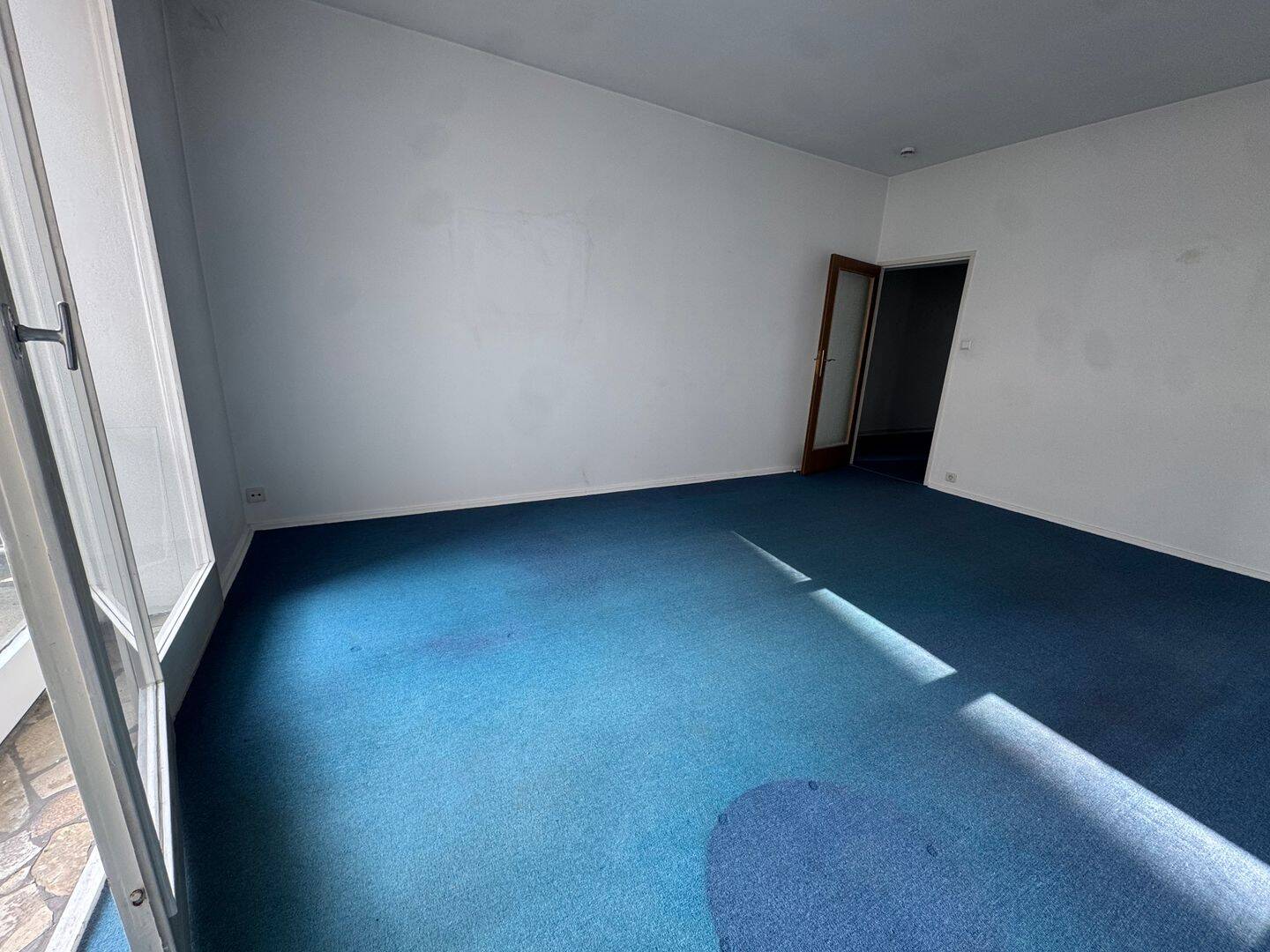 Helle 3-Zimmer-Wohnung mit Balkon & Top-Anbindung in Charlottenburg – Berlin – Vorschaubild 8