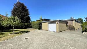 Attraktiver Bungalow mit Garage, Terrasse und Kamin in stadtnaher, begehrter Wohnlage in Oldenburg – 26127 Oldenburg – Vorschaubild 3