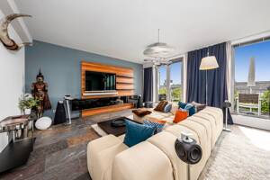 Seltenes Angebot: Berlin-Mitte, 7. Etage. Ruhig, kernsaniert & lichtdurchflutet über den Dächern. – 10117 Berlin – Vorschaubild 3