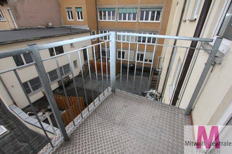 Schöne Wohnung mit Balkon im Herzen der Altstadt – Nürnberg – Vorschaubild 9