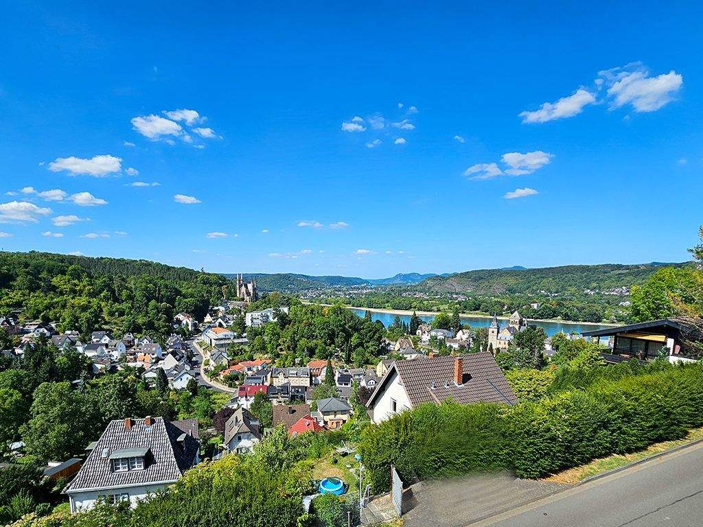Geräumiges Reihenendhaus in ruhiger Lage mit traumhaftem Blick über das Rheintal – Remagen – Vorschaubild 2