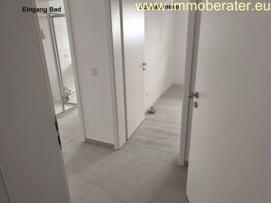 Erstbezug / Moderne 2-Zimmer-Whg. mit Terrasse u. Balkon / EG / WFL 67,65 m² / Energiesparhaus / ab 01.06.2026 zu vermieten! – 92670 Windischeschenbach – Vorschaubild 2