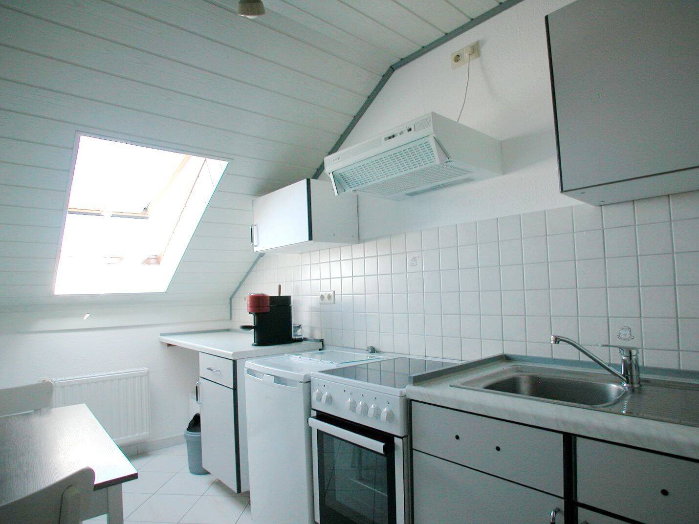 FLATmix.de / Helles, möbliertes 1,5-Zi-Kü-Bad-Dachgeschoss-Appartment – Paderborn – Vorschaubild 8