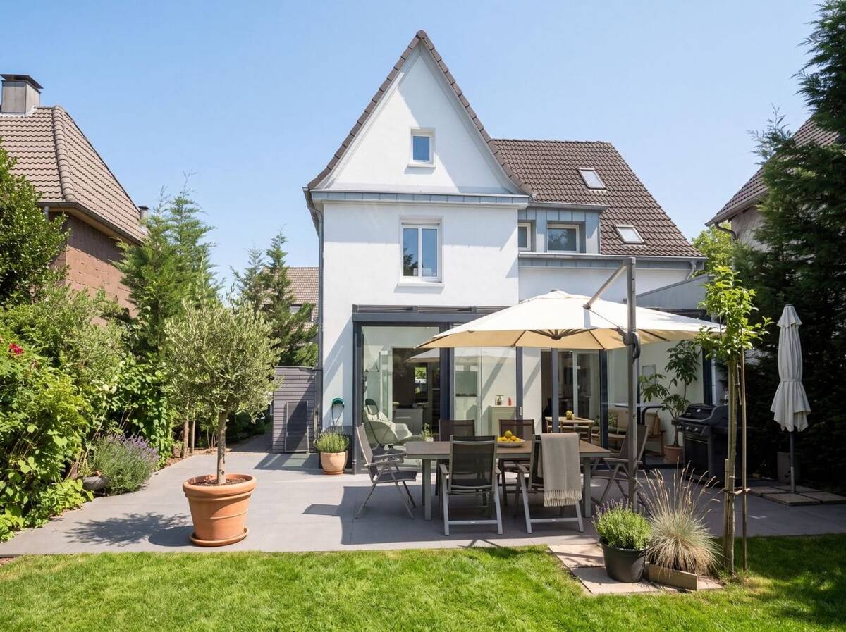 Hier wohnt nicht nur der Charme - hier wohnt das Leben. – 45259 Essen – Bild 1 von 8