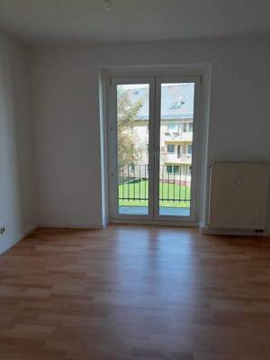 Wie wär's damit? Hübsche Zwei-Zimmer-Wohnung mit Balkon – 8527 Plauen – Vorschaubild 4