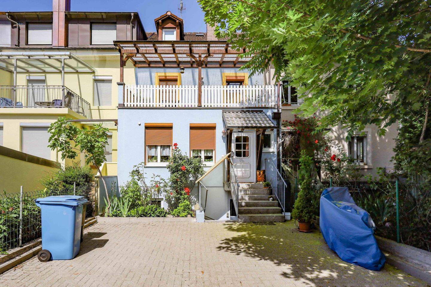 Attraktives Reihenhaus mit großer Terrasse, 2 Stellplätzen und viel Potenzial in Grenznähe! – Lörrach – Vorschaubild 4