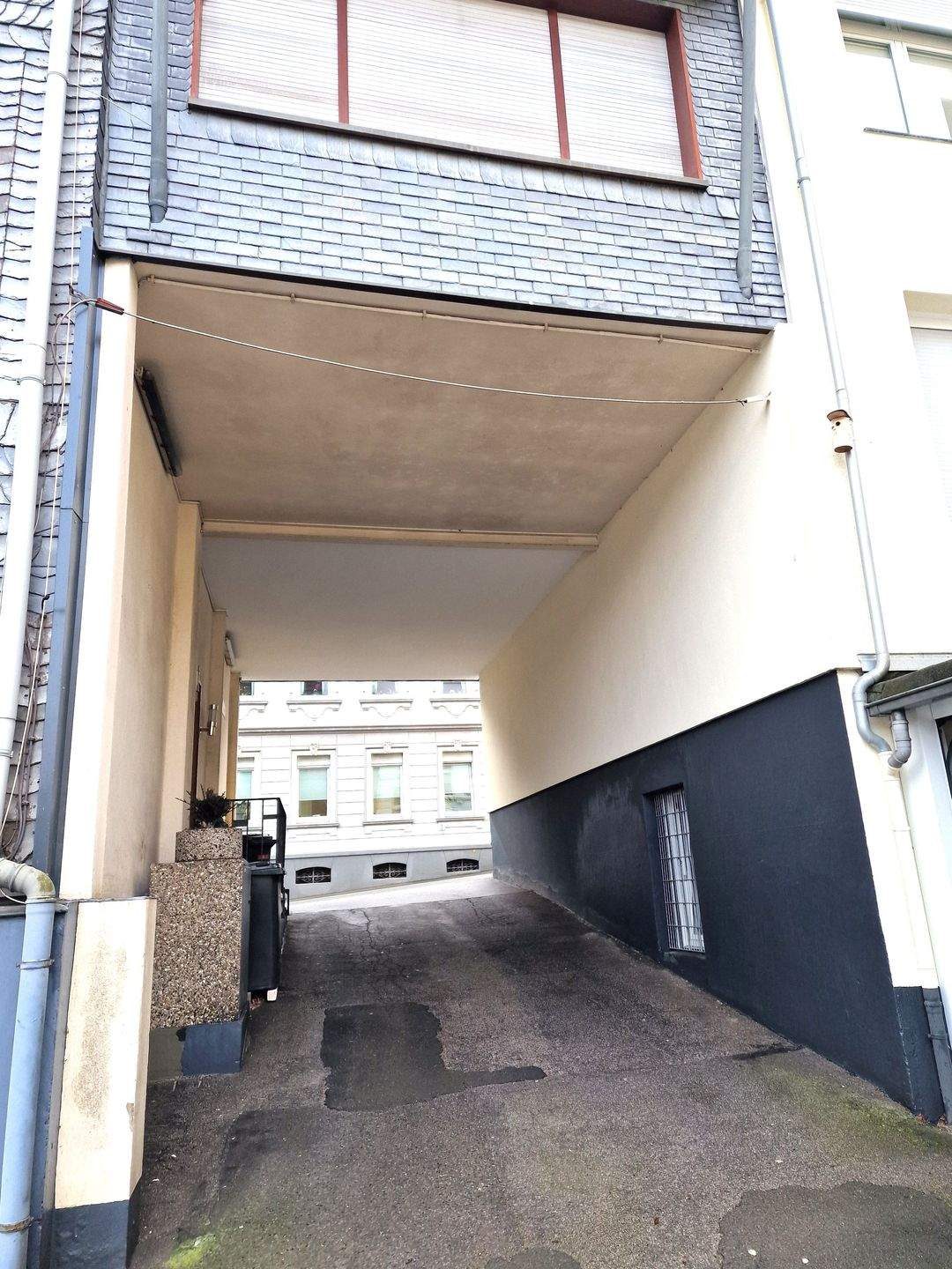 IMWRC – 3-Parteien-Haus in Solingen-Mitte! Voll vermietet und mit Stellplätzen! – Solingen – Vorschaubild 3
