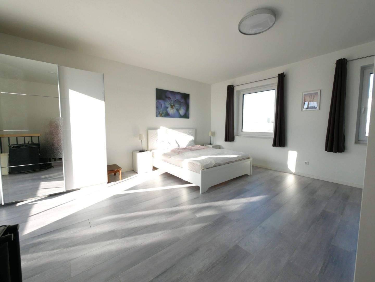 Neuwertiges, topp ausgestattetes MRH mit Vollkell. + Dachterrasse – Norderstedt – Vorschaubild 5