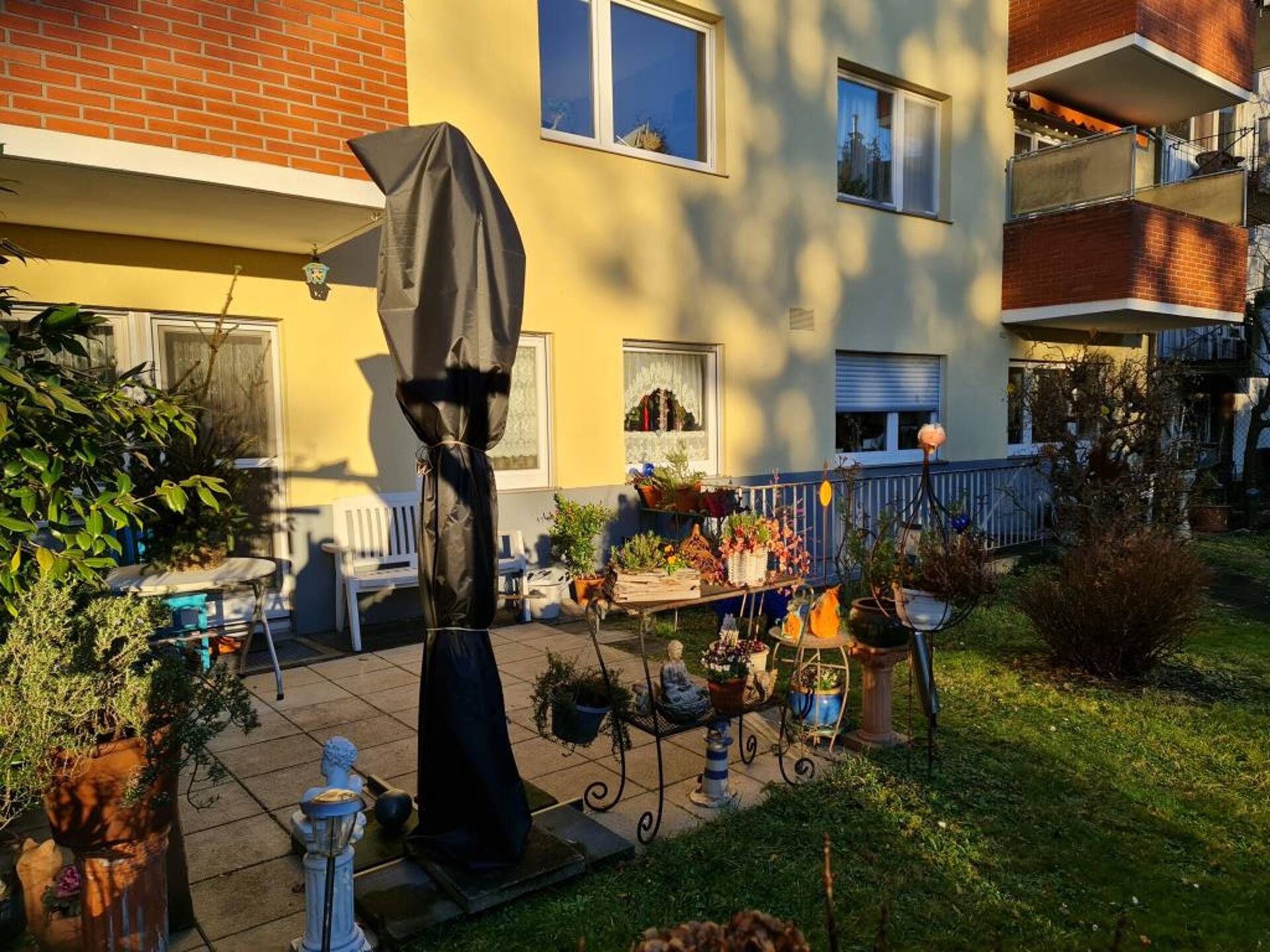 Erdgeschosswohnung in 50735 Köln mit 78 m² kaufen