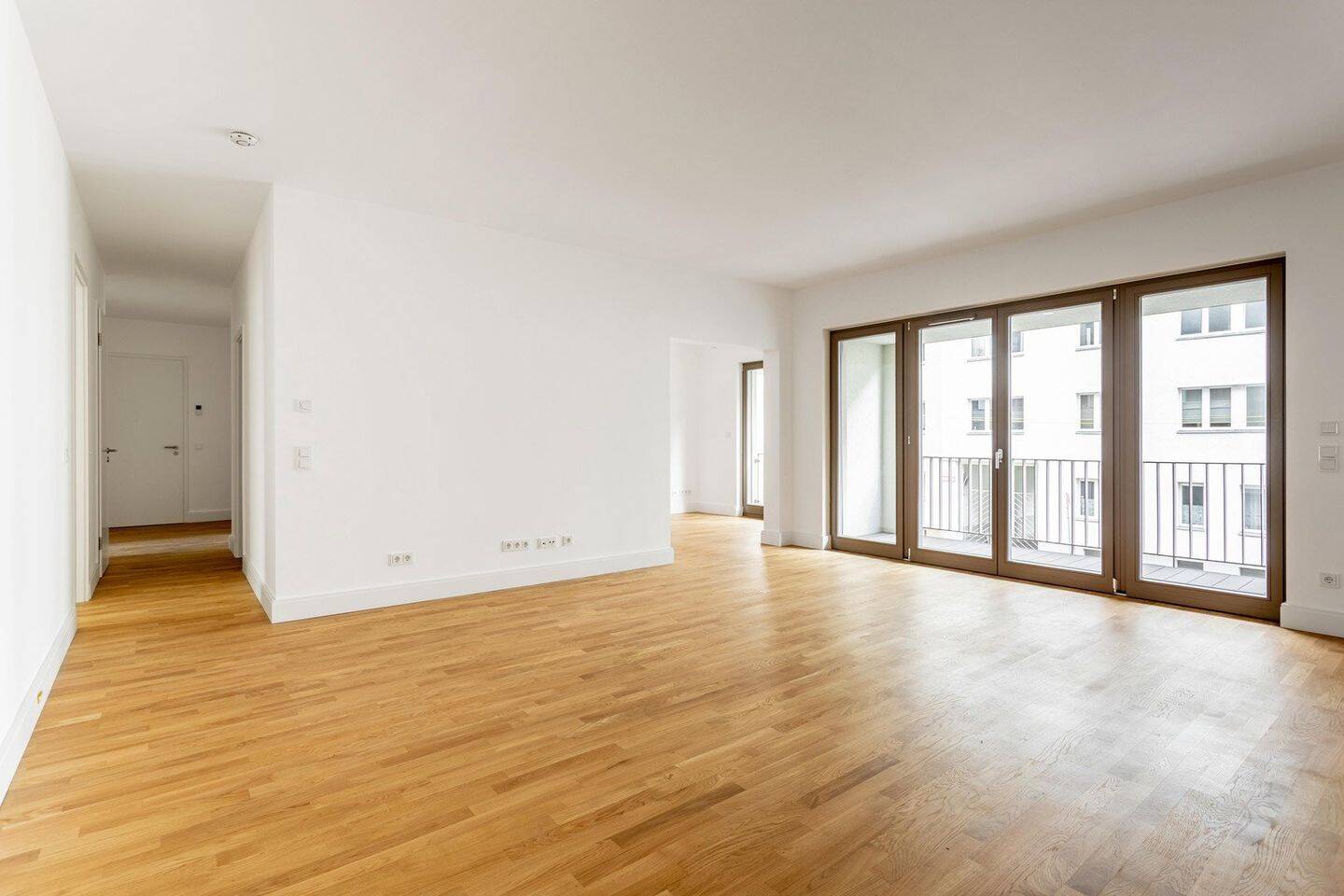 Exklusive 4-Zimmer-Wohnung im Erstbezug mit Balkon und Loggia - September 2025 / H9-25 – Berlin – Vorschaubild 3