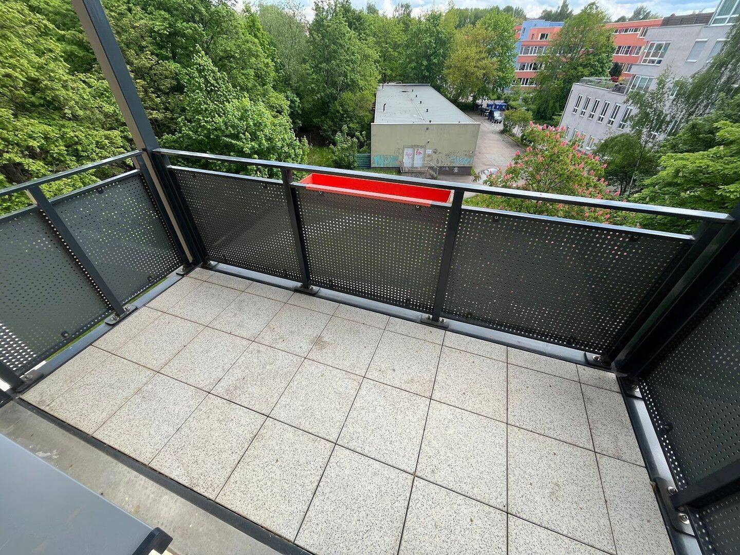 +++ Wohlfühlwohnung mit Balkon wartet auf Euch +++