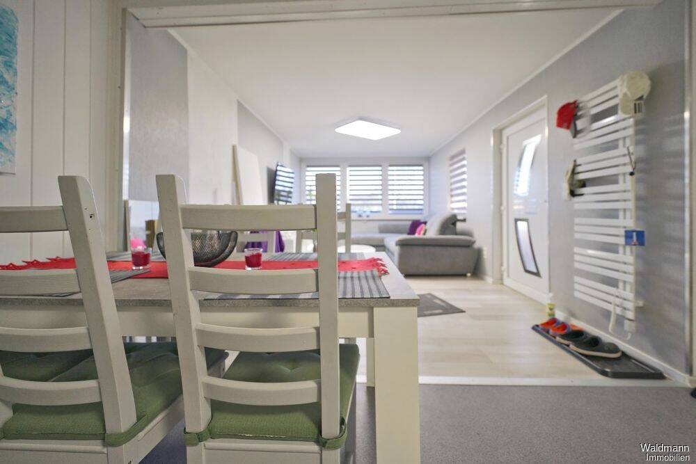 Freizeit Bungalow in Seenähe, Carport, Kamin , Küche, Bad, Wintergarten, 2 Zimmer, große Terrasse, Pool. – Nuthe-Urstromtal – Vorschaubild 8