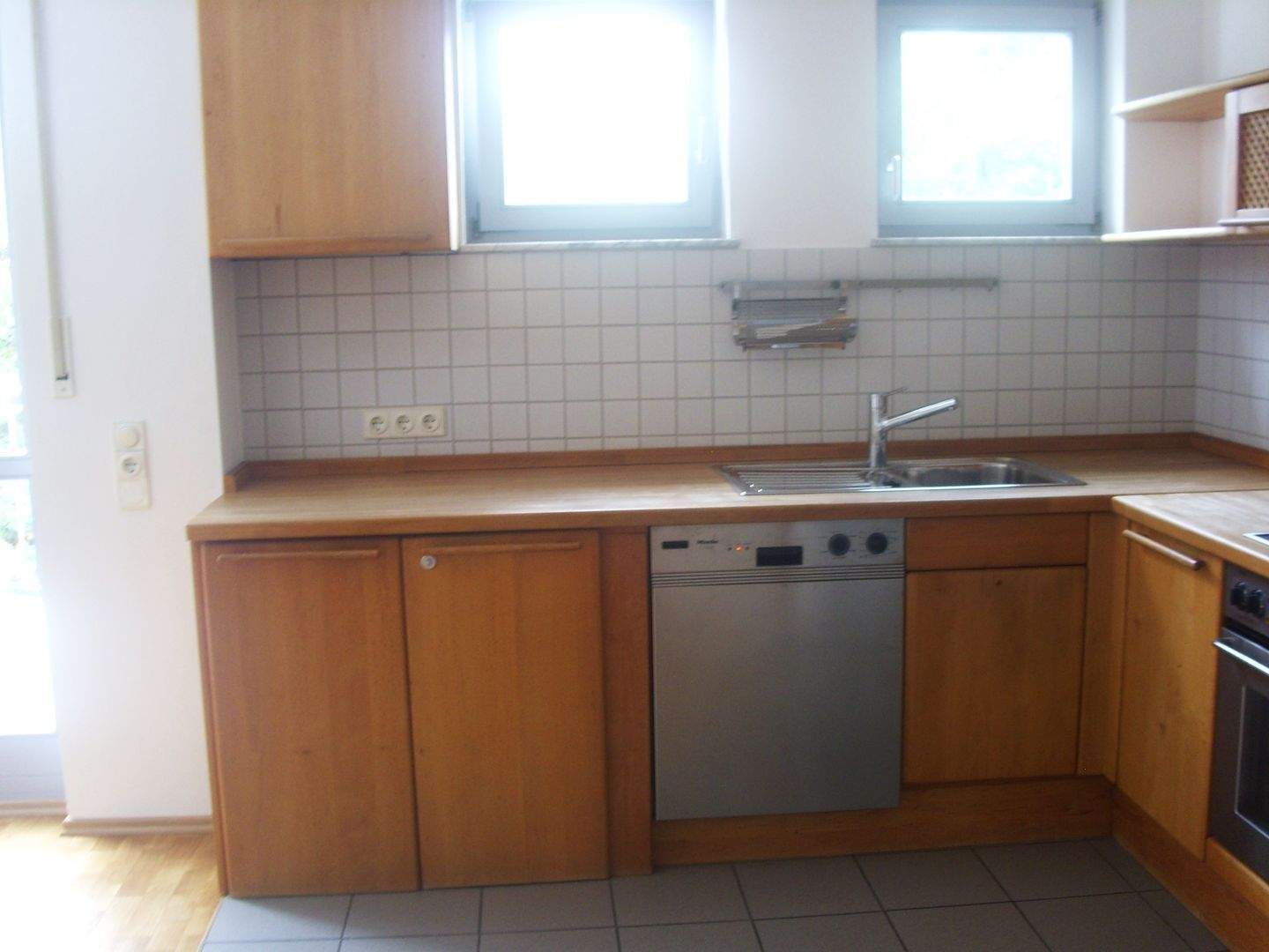 TRAUMLAGE - Helle 2-Zimmer-Maisonette-Wohnung, EBK, Balkon - 91054 Erlangen-Burgberg – Erlangen – Vorschaubild 7
