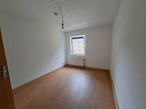 Wohnen oder vermieten: renovierte 3 Zimmer-Wohnung in Düsseldorf-Eller, neue Küche, neue Heizung – 40231 Düsseldorf – Vorschaubild 3