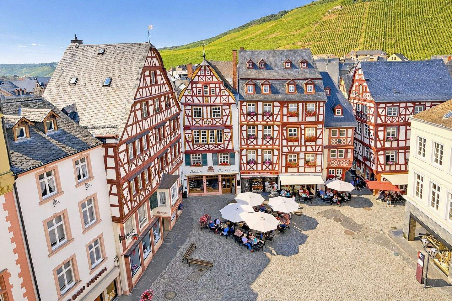 Traditionsreiches Wohn- und Geschäftshaus in Toplage am Markt mit großzügiger Maisonette-Wohnung – Bernkastel-Kues – Vorschaubild 2