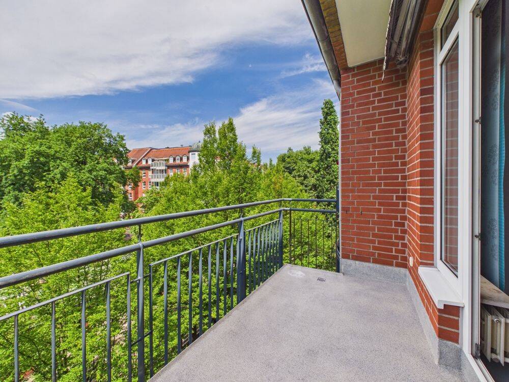 Gelegenheit ! Gepflegte Eigentumswohnung HH-Niendorf . Ca. 120 m² zu bewohnen. – Hamburg – Vorschaubild 2
