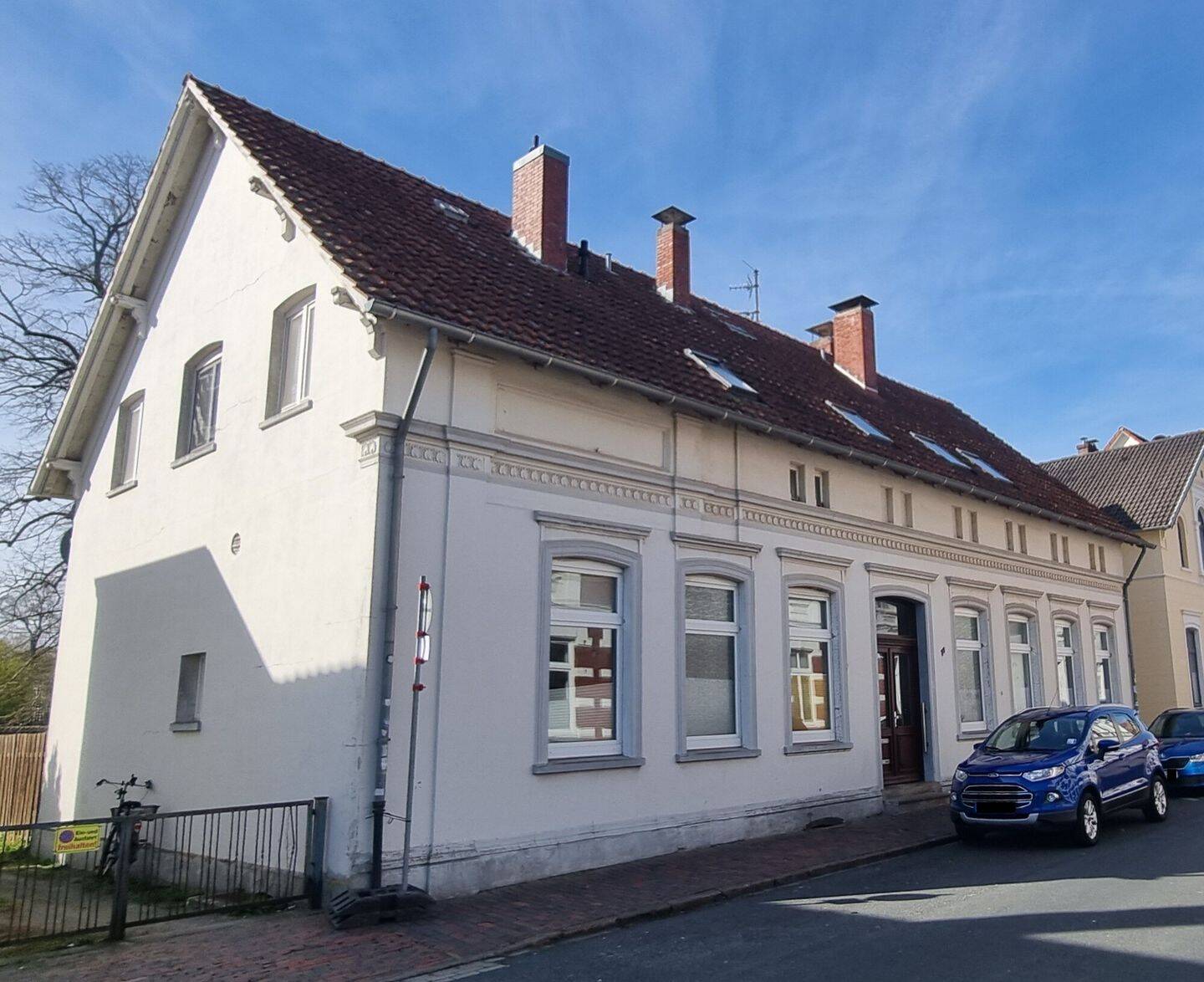 Mehrfamilienhaus mit ca. 7,7 % Rendite in zentraler Lage von Varel