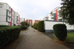 Sanierte seniorengerechte 3 Zimmer 84 m² Eigentumswohnung Erdgeschoss Gartennutzung Tiefgarage – 53125 Bonn – Vorschaubild 4