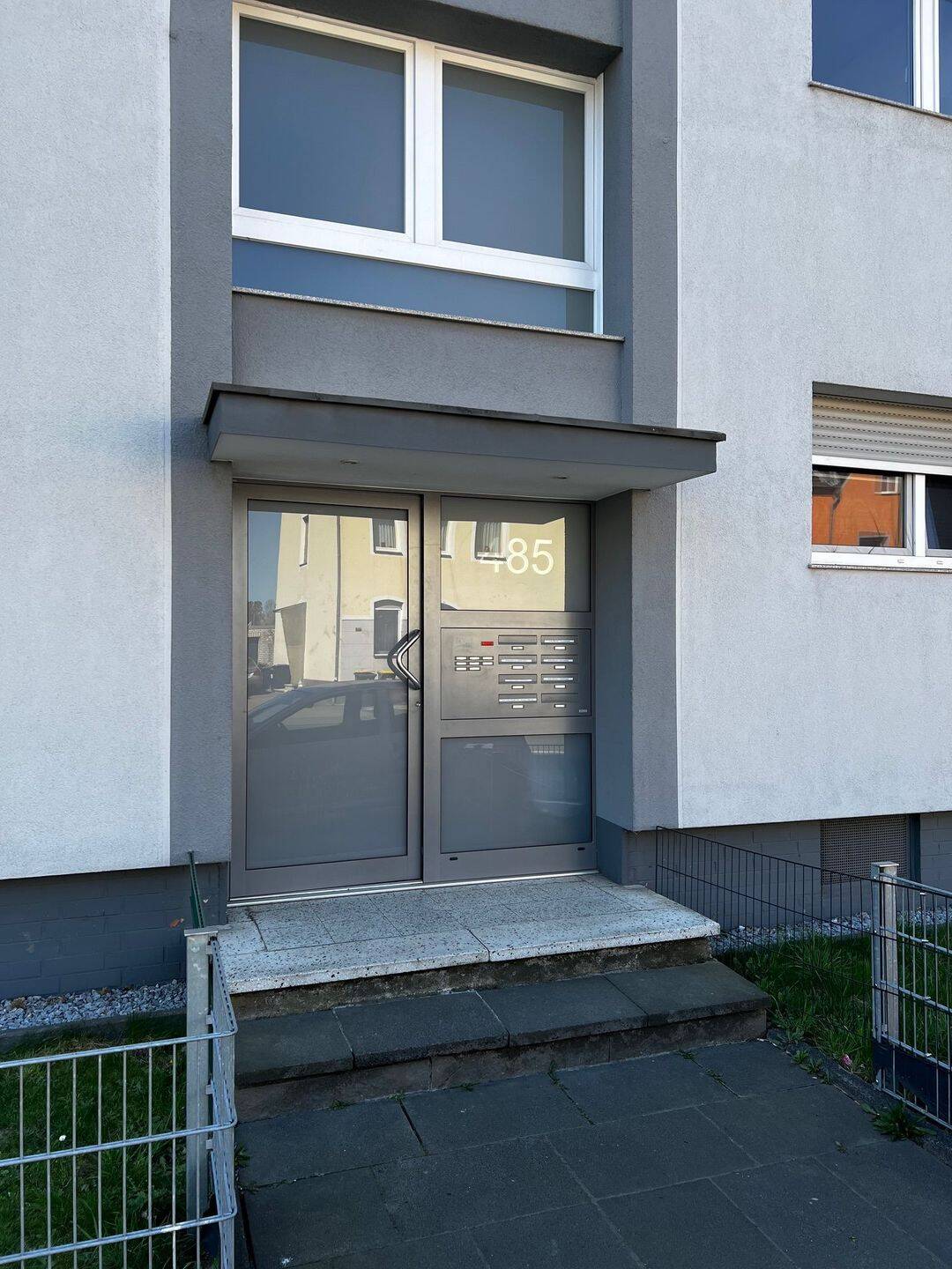 Schöne Renovierte gepflegte 3 Zimmerwohnung in Walsum