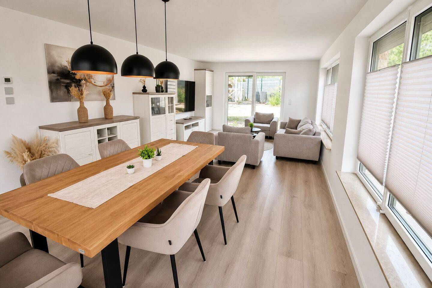 Modernes Familienparadies mit Pool, Sauna und Potenzial für Homeoffice oder Gewerbe – Hecklingen – Vorschaubild 5