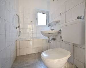 Gartenliebhaber aufgepasst! Renovierte 3-Zi-Whg in OB-Sterkrade – 46149 Oberhausen – Vorschaubild 4