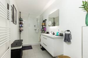 Kapitalanlage mit Qualität - Modernisierte Dachgeschosswohnung mit Kamin und West-Dachterrasse – 22175 Hamburg – Vorschaubild 3