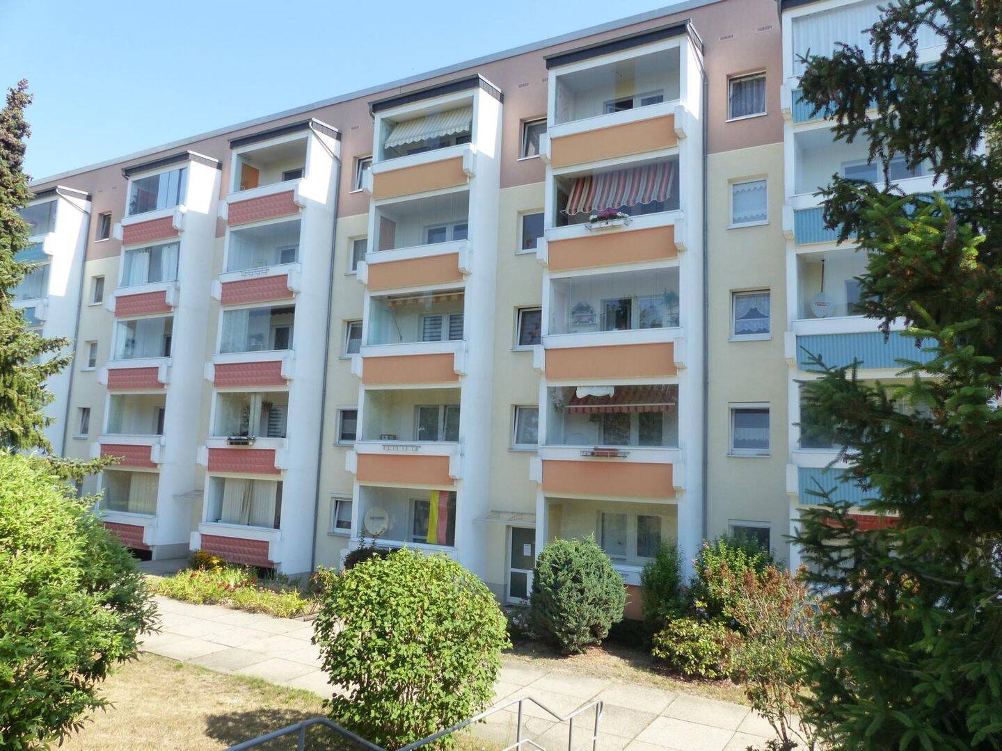 3-Raum-Eigentumswohnung mit Balkon im 1. Obergeschoss- Ideal für Eigennutzer & Kapitalanleger - Oschatz