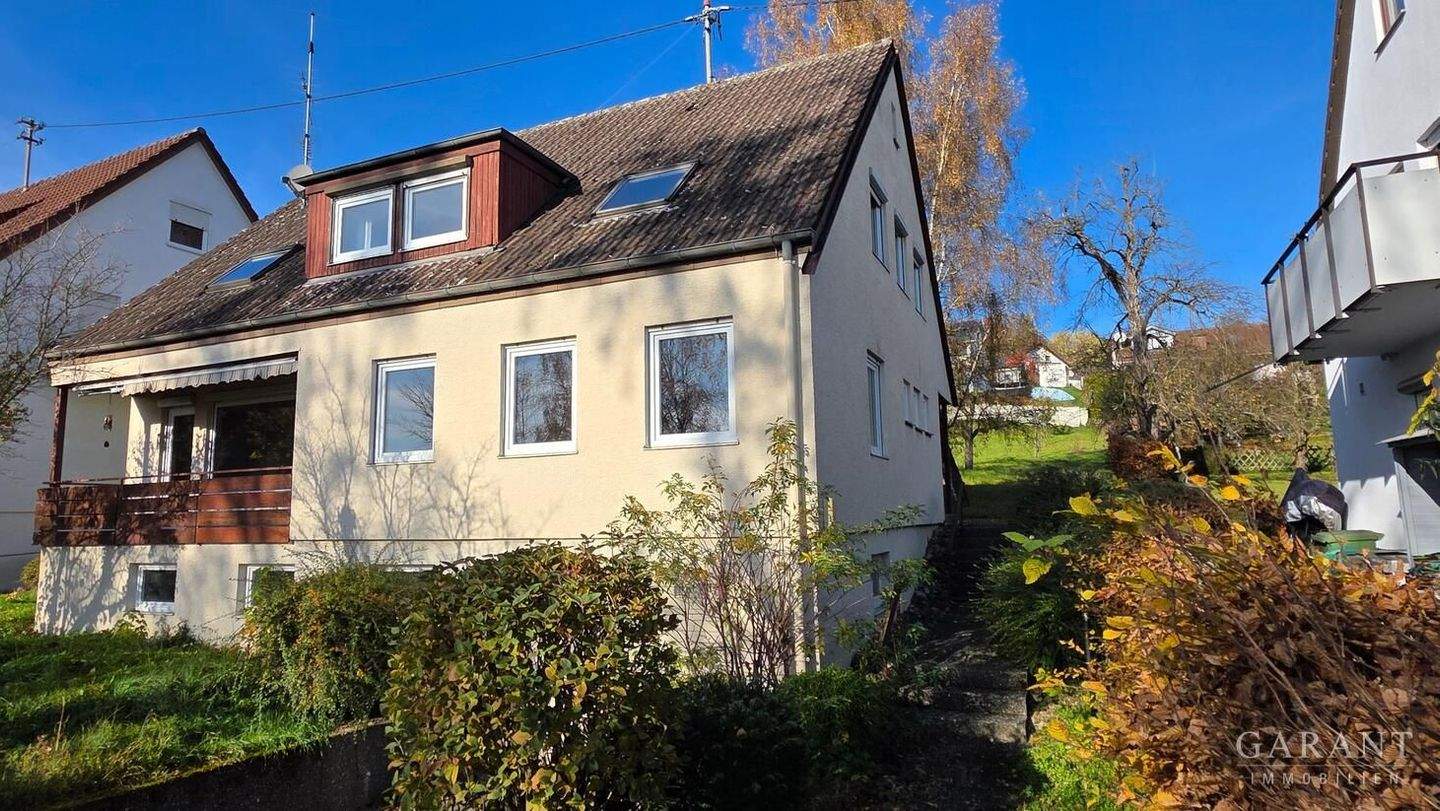 ** Einfamilienhaus, großes Grundstück, 6 Zimmer ** – Kirchheim unter Teck – Bild 1 von 9