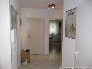 Mainz-Ebersheim - Traumhafte 3 Zimmer- Komfort-Terrassenwohnung mit kleinem Gartenanteil und 2 PKW-Aussenstellplätze – 55129 Mainz – Vorschaubild 9