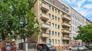 Ihr neues Wohnglück: Stilvolle Hochparterrewohnung mit Parkett und Einbauküche – 10243 Berlin – Vorschaubild 7