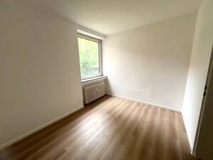 Ruhig und zentral zugleich: Renovierte 3-Zimmer-Wohnung mit Balkon in Innenstadtnähe – 26789 Leer – Vorschaubild 7