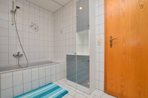 Möblierte 2-Zimmerwohnung mit Terrasse+Wlan in Eibelstadt – 97246 Eibelstadt – Vorschaubild 5