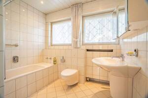 Charmante Doppelhaushälfte mit Garten, Balkon und viel Potenzial! – 33659 Bielefeld – Vorschaubild 8