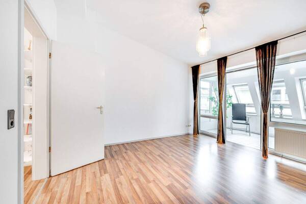 Dachgeschosswohnung in 85221 Dachau mit 97,54 m² kaufen