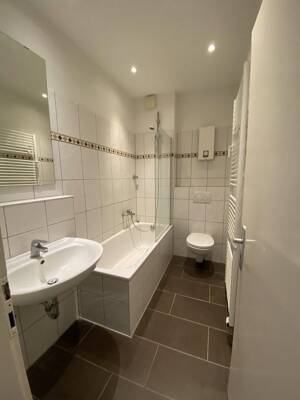 Helle 4 Zimmer Altbauwohnung in Sterkrade – 46145 Oberhausen – Vorschaubild 8