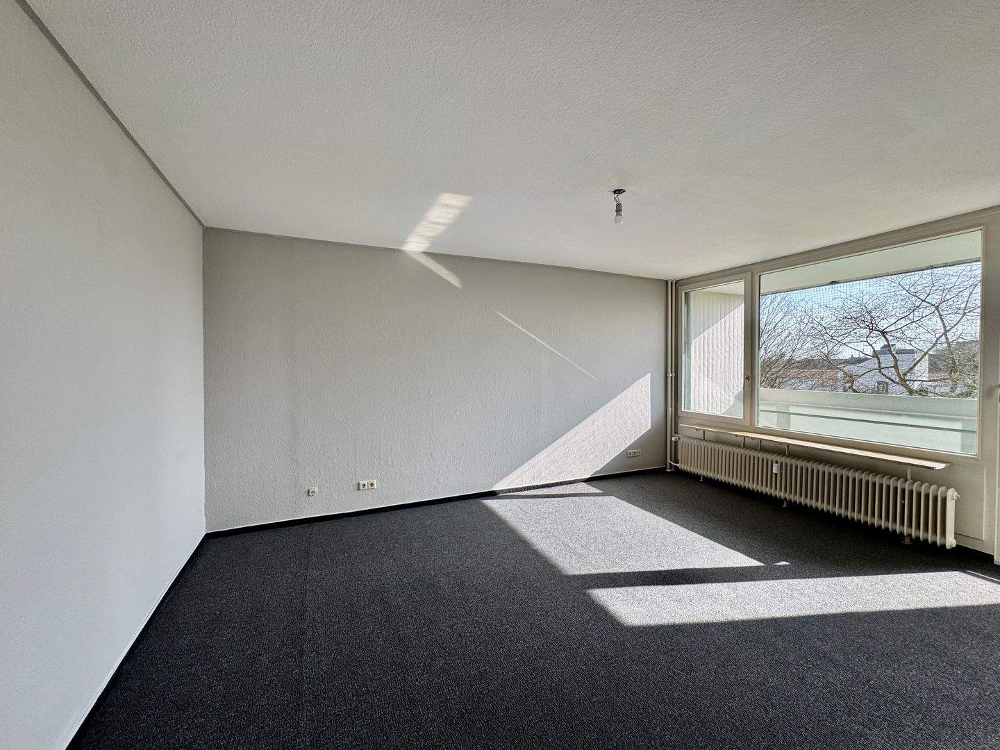 Schöne Aussichten für Ihr neues Zuhause: 1-Zimmer-Wohnung mit Balkon – Hannover – Vorschaubild 4