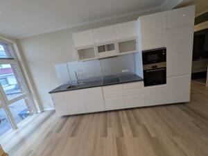 Top 5-Zimmer KfW Wohnung mit Küche, Balkon Bodenheizung in bester Lage von Wiesbaden Mitte – 65185 Wiesbaden – Vorschaubild 2