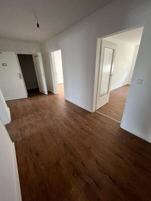Frisch renovierte 2-Zimmer-Wohnung in zentraler Lage von Ludwigshafen – 67059 Ludwigshafen am Rhein – Vorschaubild 5