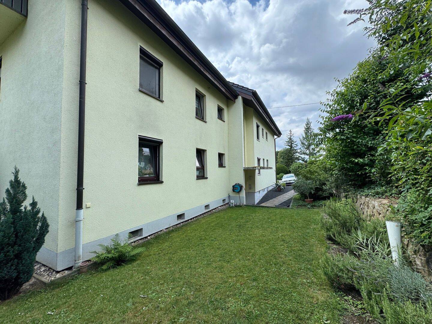 Großzügige 4- Zimmer- Eigentumswohnung mit Garage – Baden-Baden – Vorschaubild 5