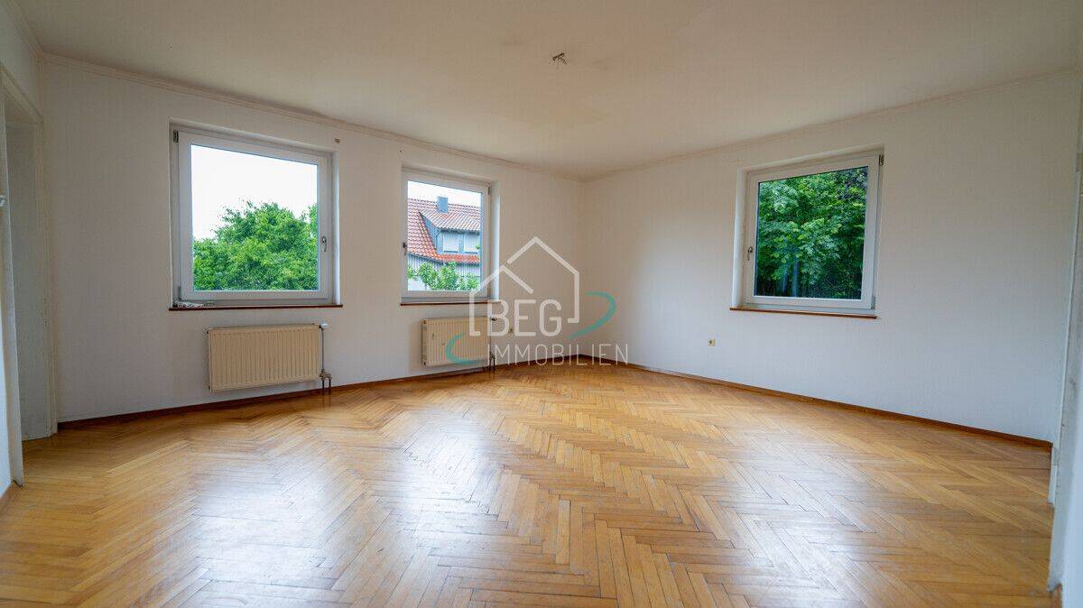 Wohnen mit Freiraum - Einfamilienhaus auf über 2.500 m² Grundstück – Waldenburg – Vorschaubild 5
