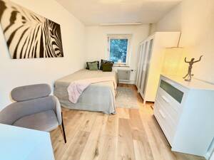 Renovierte 3-Zimmer-Eigentumswohnung | Bezugsfrei | Neuer Vinylboden – 22523 Hamburg – Vorschaubild 4