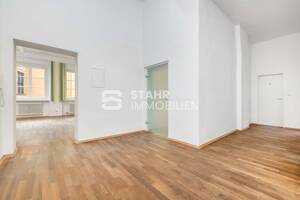 Charmante 4-Zimmer-Altbauwohnung im Herzen Augsburgs – 86150 Augsburg – Vorschaubild 7