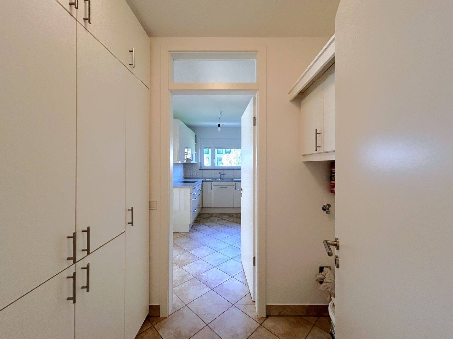 Moderne 4 Zimmerwohnung | Hochwertige Ausstattung, Balkon und Aufzug in gepflegter Wohnlage! – Hannover – Vorschaubild 9