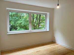 4-Raumwohnung mit Loggia zu vermieten – 24149 Kiel – Vorschaubild 2